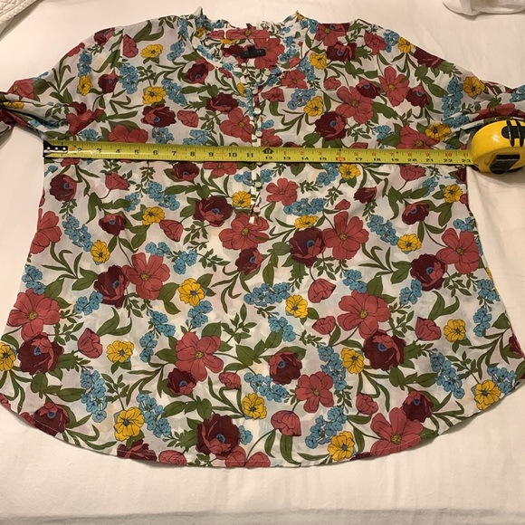 Talbots Red and Green Buttoned Mandarin Collar Blouse - Picture 7 of 9